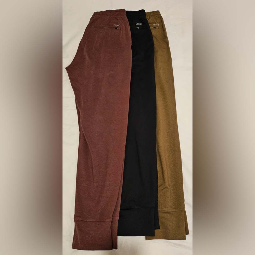 Vuori’s Sunday Performance- Men's Joggers Set - Black/Oxblood/Brown